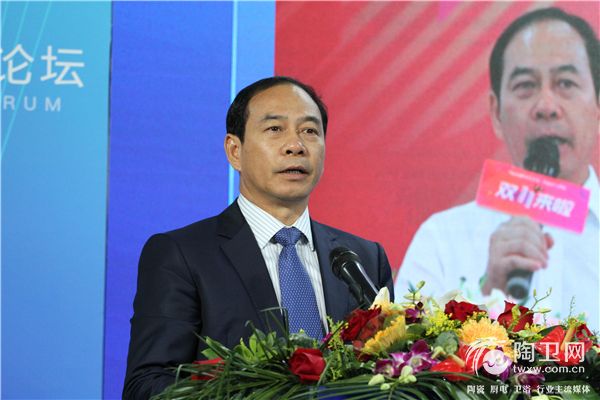 1539845281778466.jpg 馮松展.jpg