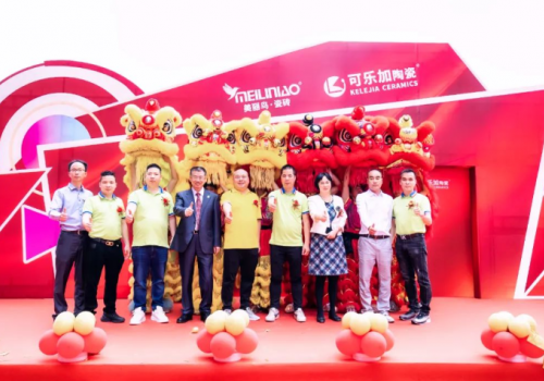 煥新之勢·蛻變騰飛 | 美麗鳥瓷磚超級戰略升維營銷峰會暨新展廳開業盛典圓滿成功！