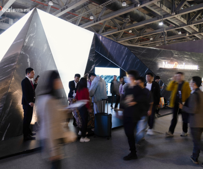 廣州設(shè)計(jì)周完美收官！新明珠巖板x梁礎(chǔ)夫，共探高端巖板發(fā)展新紀(jì)元