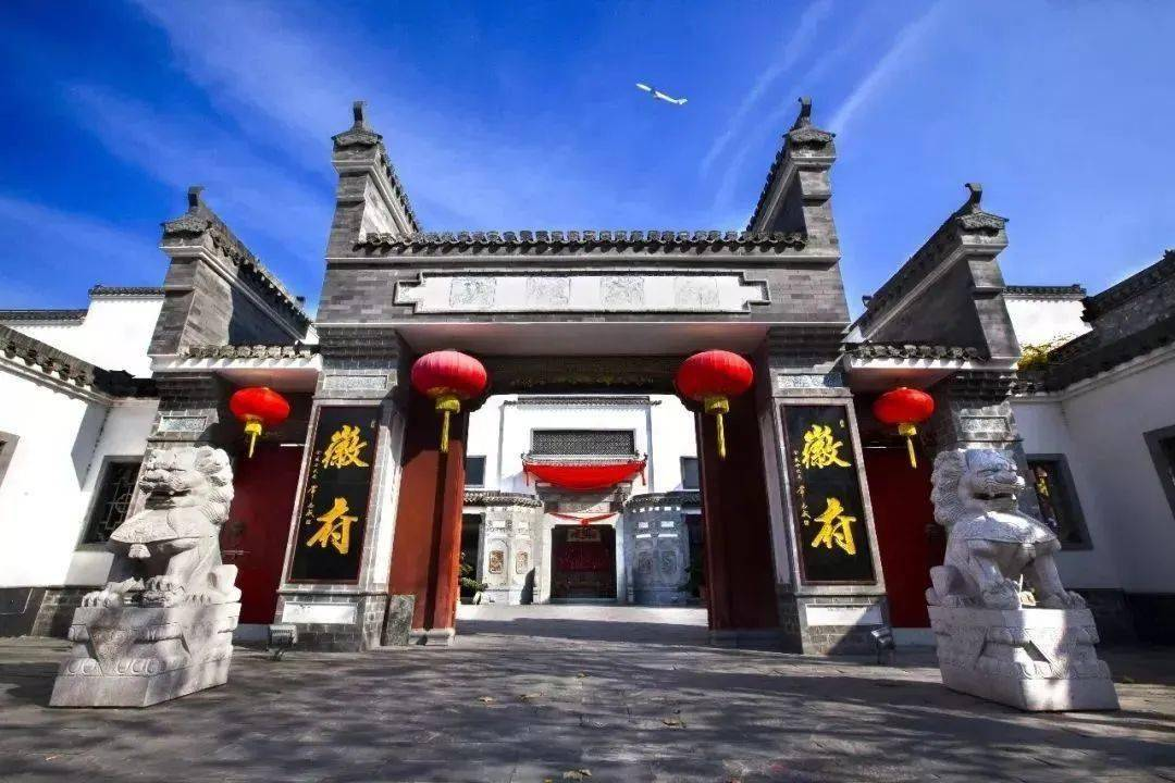 1661561606391292.png 冠軍磁磚董事總經(jīng)理龍根4.png