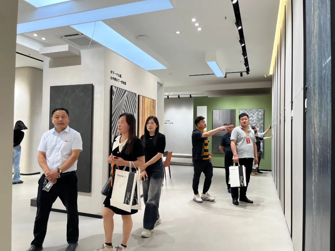 1685588552445487.jpg 6.jpg