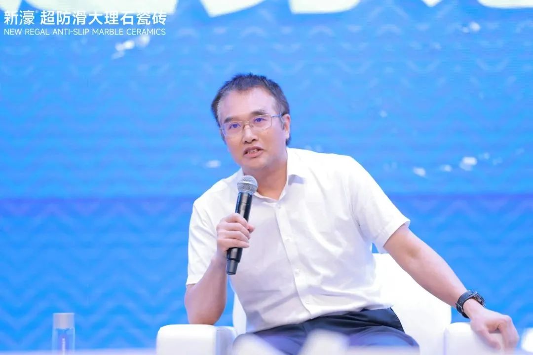 新濠品牌戰(zhàn)略升級(jí)暨二代超防滑新品發(fā)布會(huì)圓滿成功！18.jpg