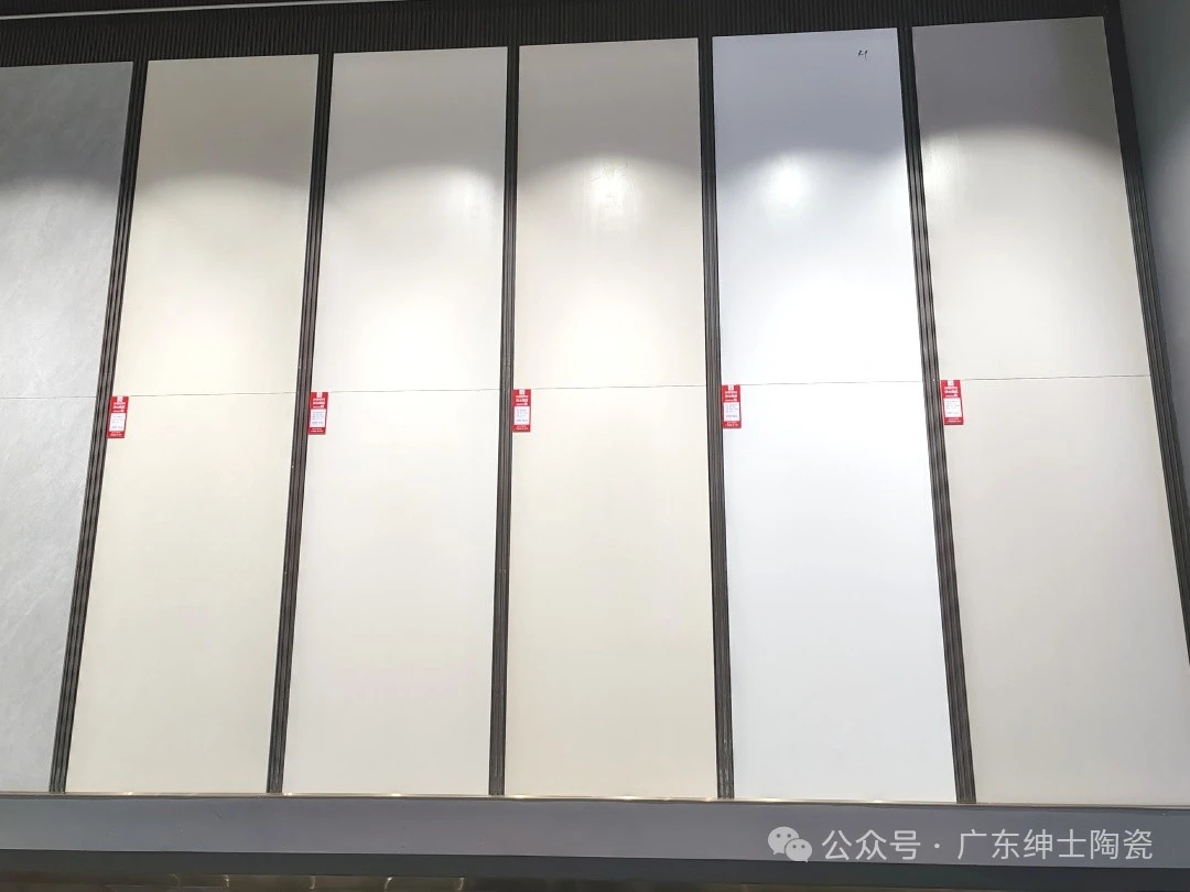 1745305858102955.jpg 紳士2.jpg