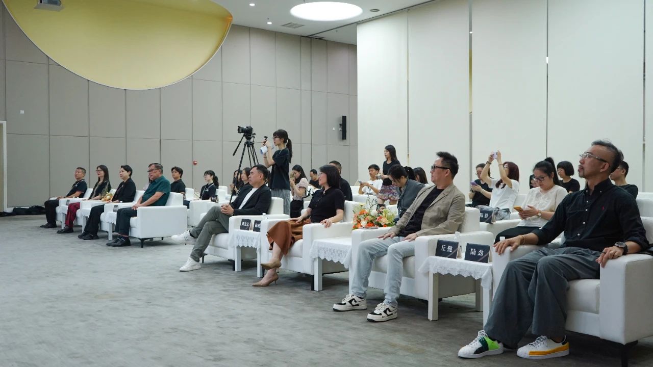 1756387699151700.jpg 85270a4cd6e5d4ef6559ab87686b21ec.jpg